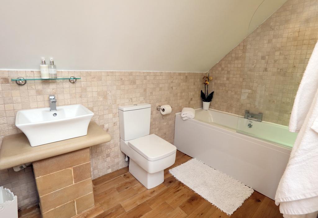 Moorland View Lodge Baslow Oda fotoğraf